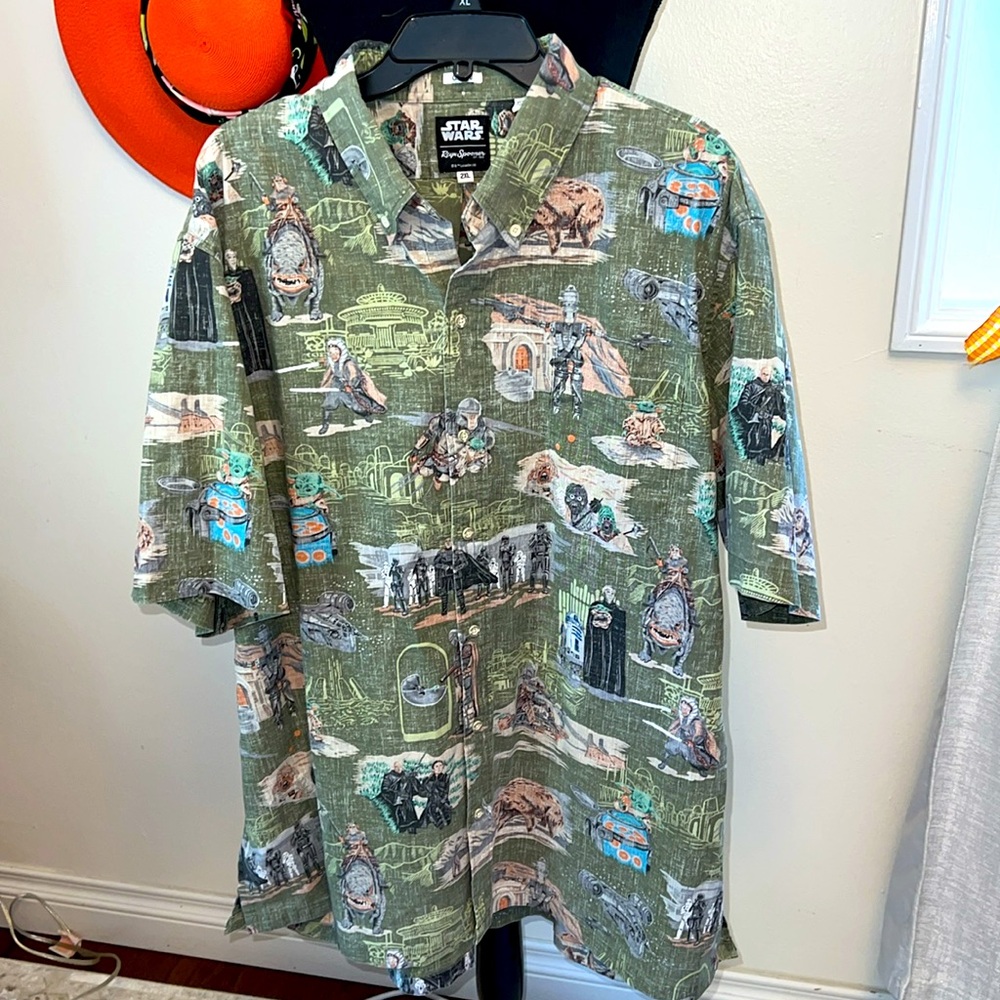 Reyn Spooner Star Wars Mandalorian Hawaiian Olive Print Shirt - OlivSz.2XL